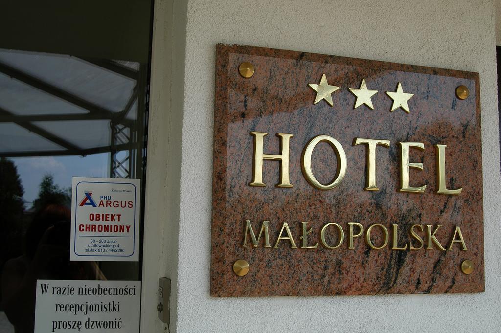 Hotel Restauracja Malopolska Jasło Exterior foto